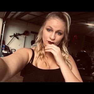 Meet your Posher, Chantilly